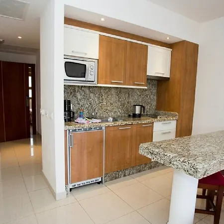 Отель Marylanza & 4*
