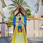 Marylanza & Ξενοδοχείο 4*