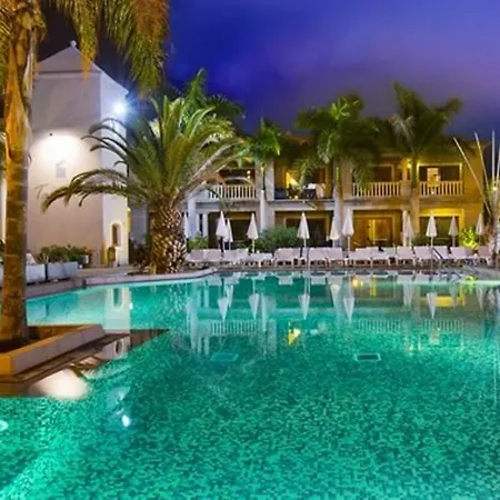 Marylanza & ホテル