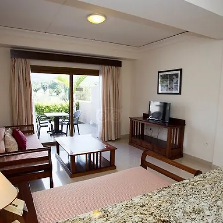 Marylanza & 4* لوس كريستيانوس